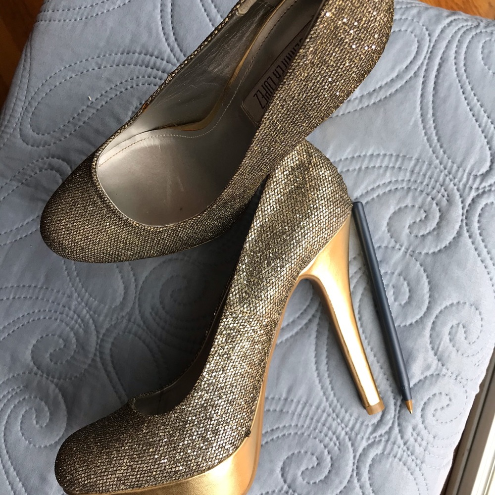 Jennifer Lopez platform heels